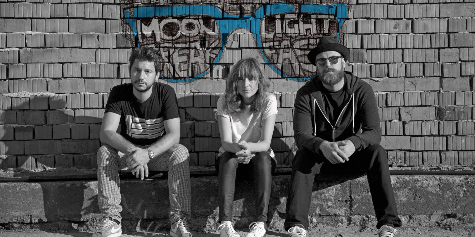 Moonlight Breakfast Groove, Pop Romania