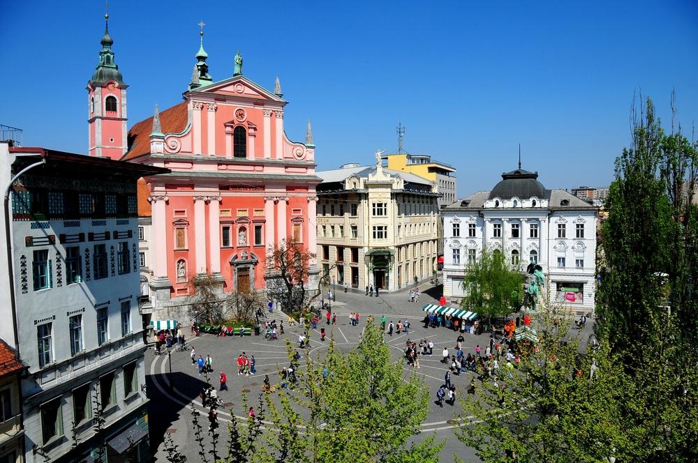 Franciscan Church and Prešeren - (c) D. Wedam