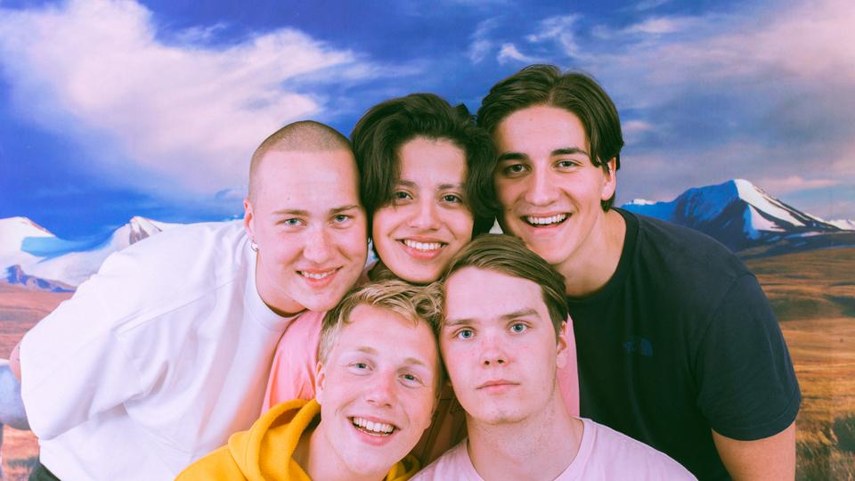 Boy Pablo Europavox How could you lie to me time and time again? boy pablo europavox