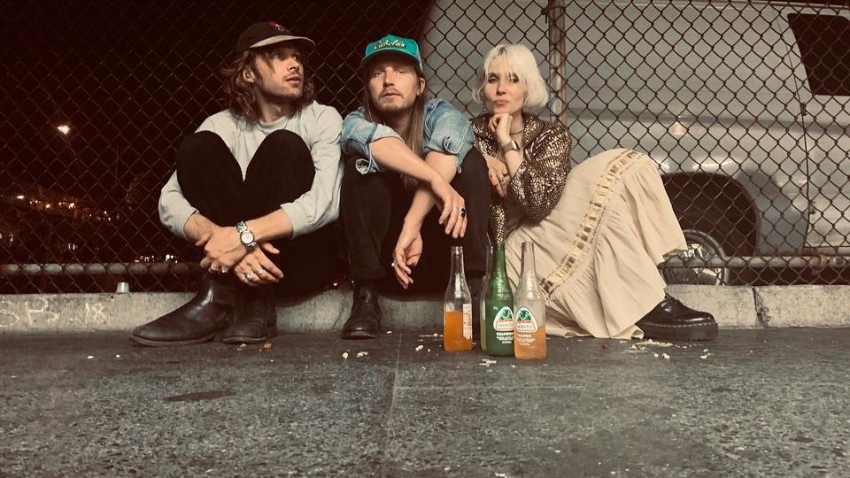 Vivii Europavox ℗ 2019 vivii under exclusive license to dumont dumont. vivii europavox