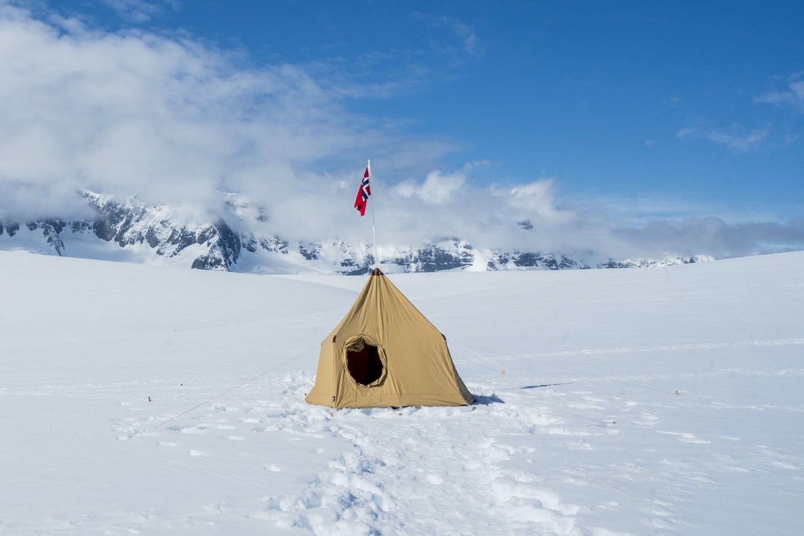 Great Polar Explorations