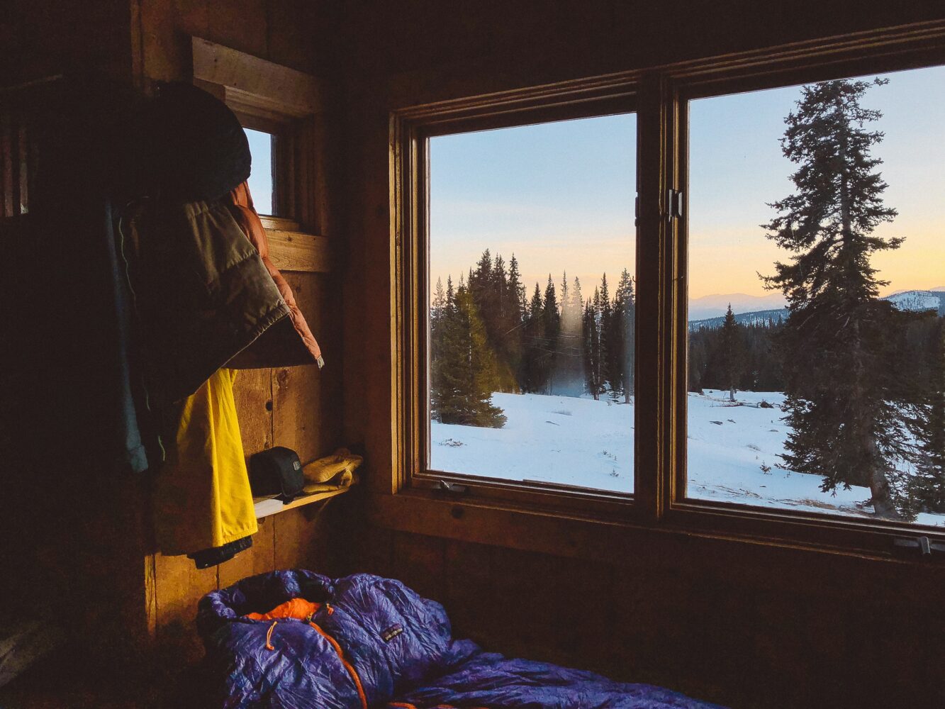 Play! Soft songs for cold days